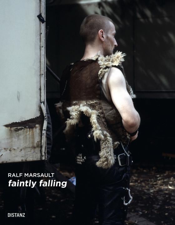 Cover-Bild Faintly Falling